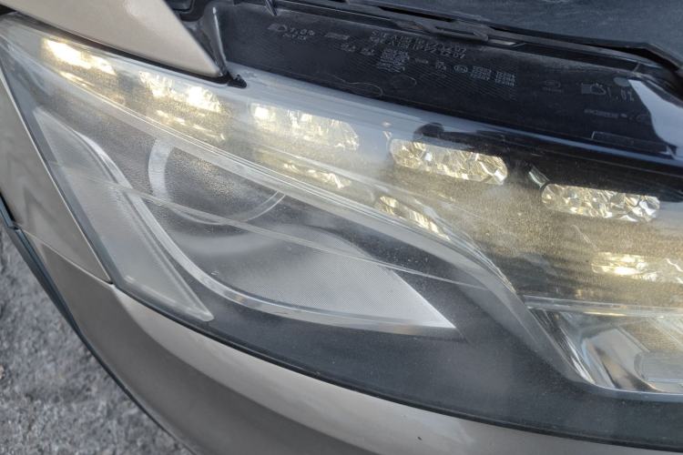 Used Audi Q5 2010 2.0TFSI Trendy Edition Right Front Headlight
