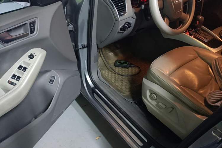 Used Audi Q5 2010 2.0TFSI Technology Edition Driver Seat