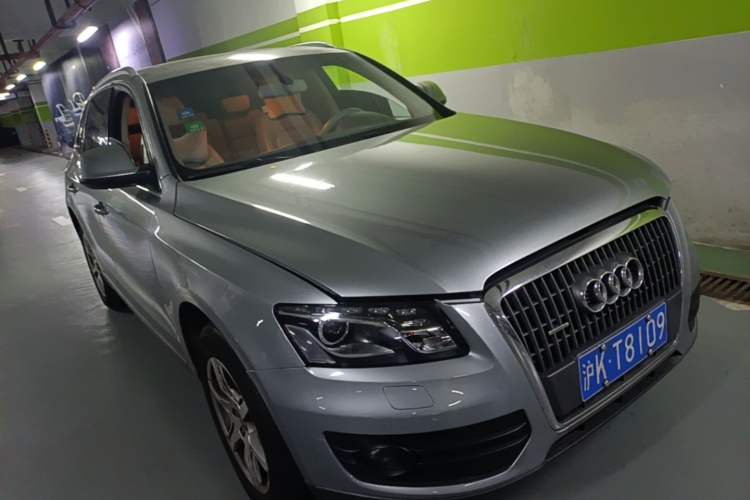 Used Audi Q5 2010 2.0TFSI Technology Edition Front Right 45 Deg