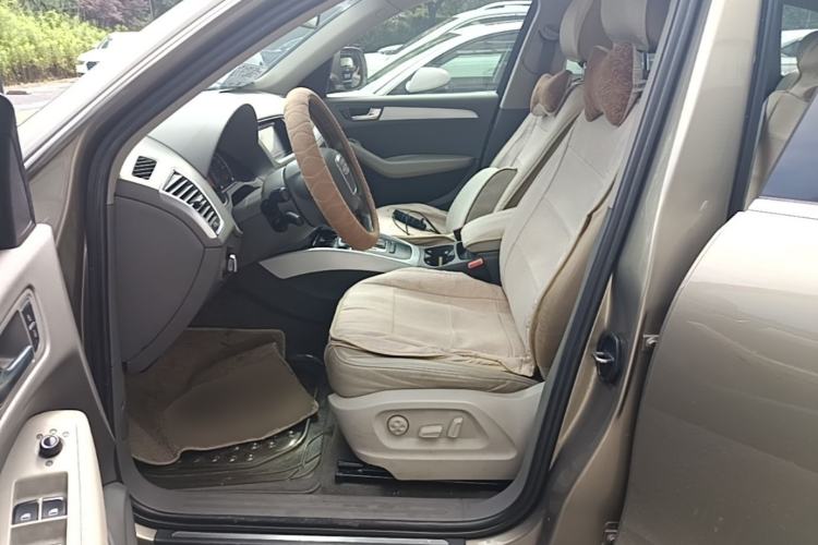 Used Audi Q5 2010 2.0TFSI Technology Edition Left Front Seat