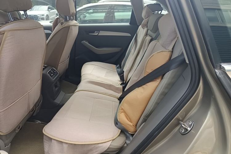 Used Audi Q5 2010 2.0TFSI Technology Edition Left Rear Seat