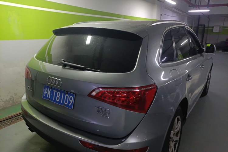 Used Audi Q5 2010 2.0TFSI Technology Edition Rear Right 45 Deg