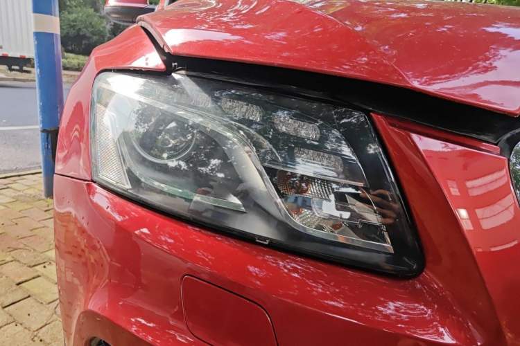 Used Audi Q5 2010 3.2 FSI Sport Edition Right Front Headlight