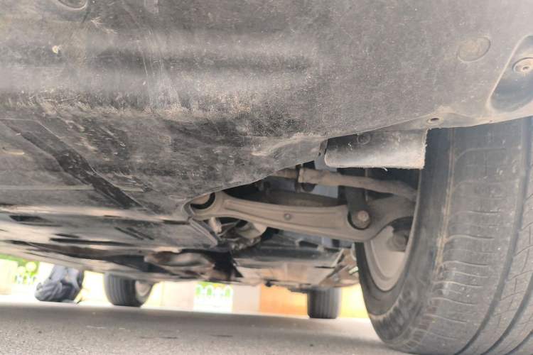 Used Audi Q5 2010 2.0TFSI Technology Edition Chassis Front Left