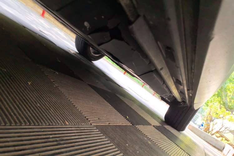 Used Audi Q5 2010 2.0TFSI Technology Edition Chassis Front Left