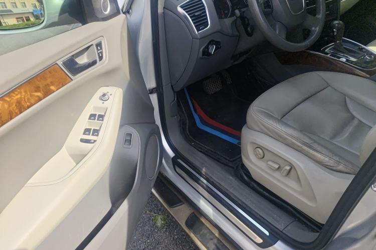 Used Audi Q5 2010 2.0TFSI Comfort Version Driver Seat