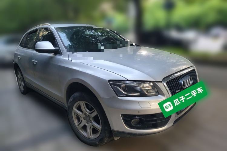 Used Audi Q5 2010 2.0TFSI Technology Edition Front Right 45 Deg