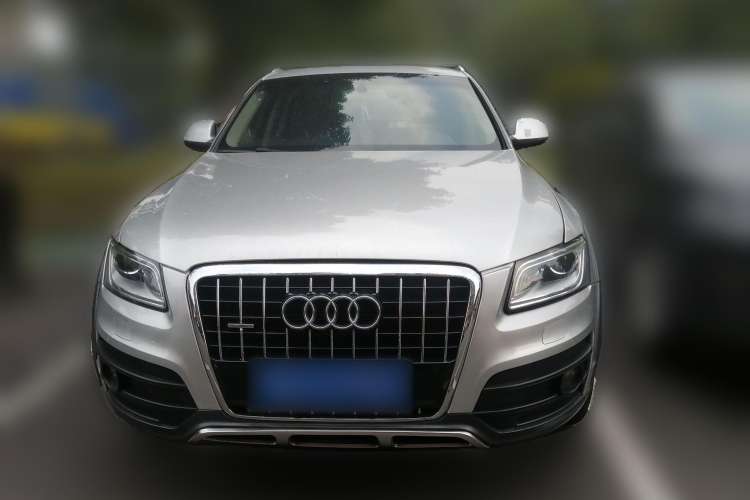 Used Audi Q5 2010 3.2 FSI Off-road Version Front