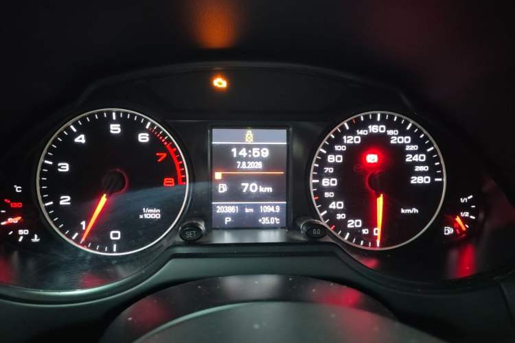 Used Audi Q5 2010 2.0TFSI Comfort Version Instrument Cluster