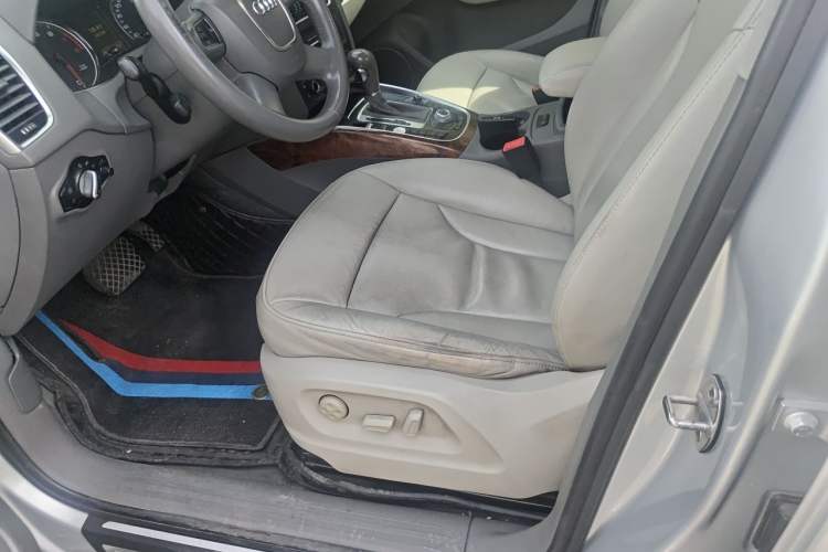 Used Audi Q5 2010 2.0TFSI Comfort Version Left Front Seat