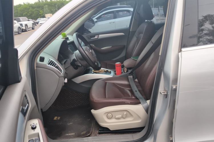 Used Audi Q5 2010 2.0TFSI Technology Edition Left Front Seat