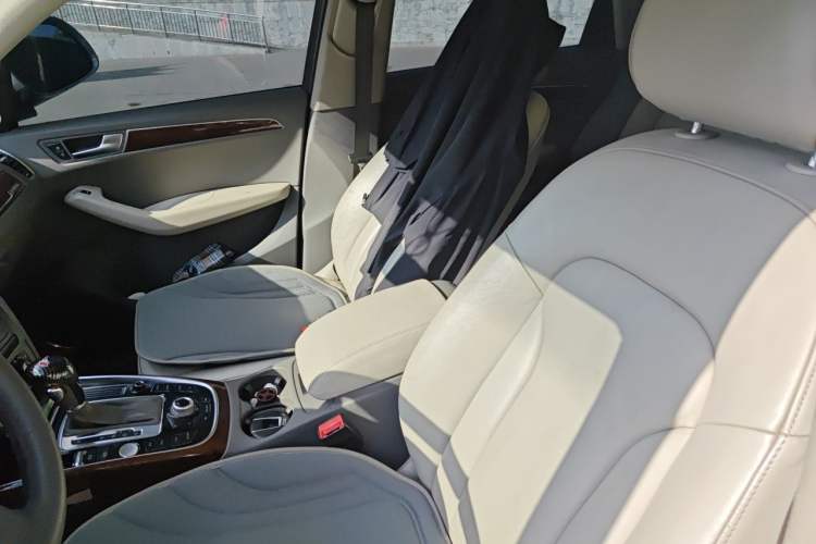 Used Audi Q5 2010 2.0TFSI Comfort Version Left Front Seat