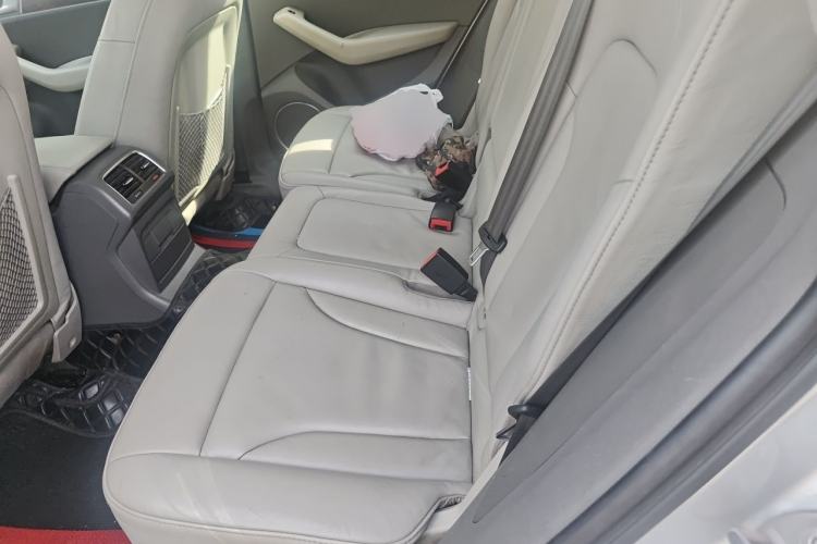 Used Audi Q5 2010 2.0TFSI Comfort Version Left Rear Seat