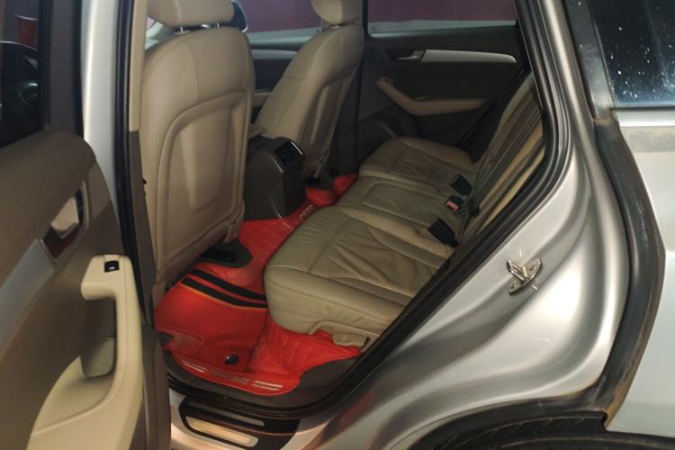 Used Audi Q5 2010 2.0TFSI Technology Edition Left Rear Seat