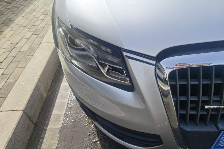 Used Audi Q5 2010 2.0TFSI Comfort Version Right Front Headlight