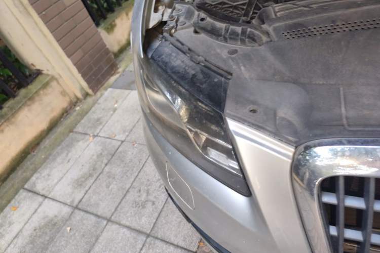 Used Audi Q5 2010 2.0TFSI Technology Edition Right Front Headlight
