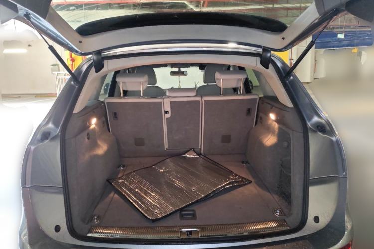Used Audi Q5 2010 2.0TFSI Technology Edition Trunk