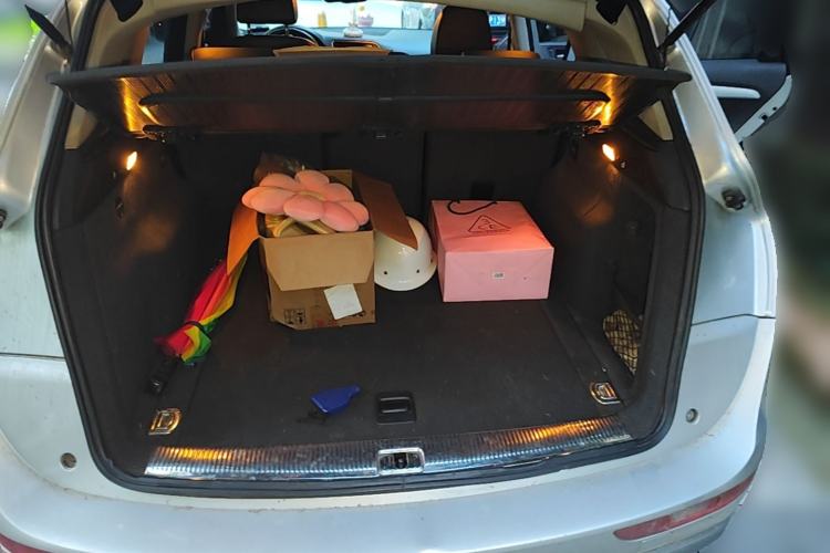 Used Audi Q5 2010 2.0TFSI Technology Edition Trunk