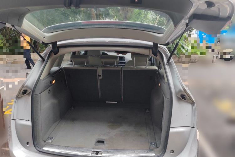 Used Audi Q5 2010 2.0TFSI Technology Edition Trunk
