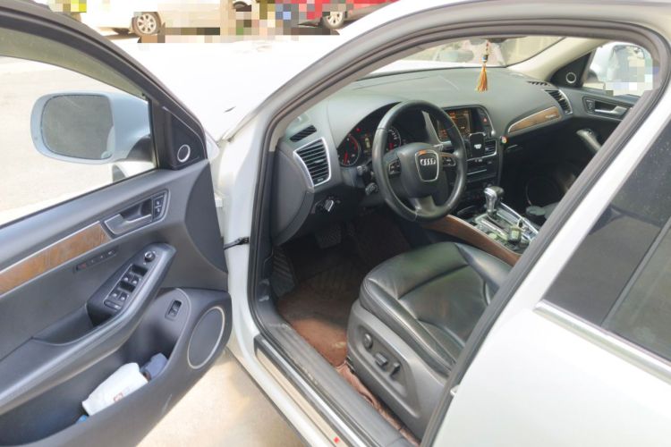 Used Audi Q5 2010 3.2 FSI Sport Edition Driver Seat