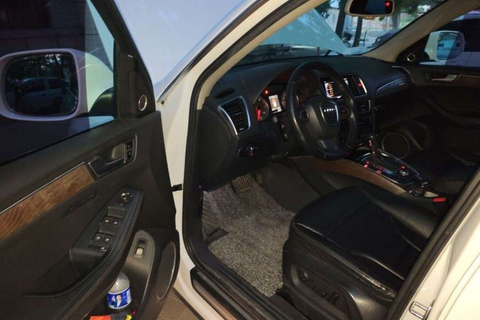 Used Audi Q5 2010 3.2 FSI Sport Edition Driver Seat