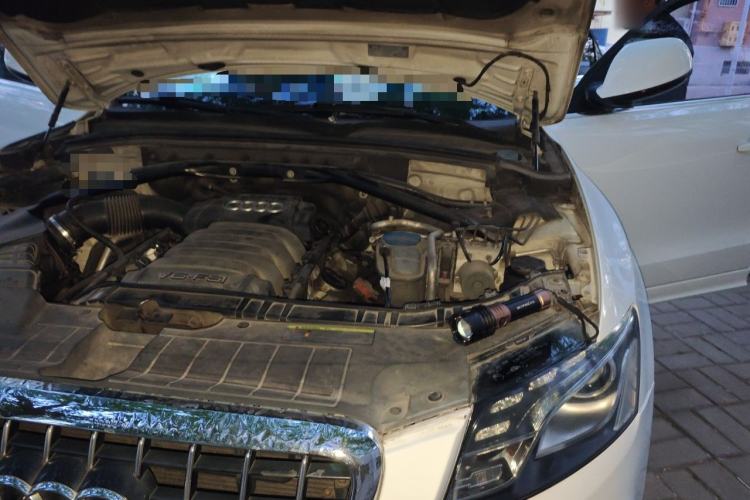 Used Audi Q5 2010 3.2 FSI Sport Edition Engine Bay Left