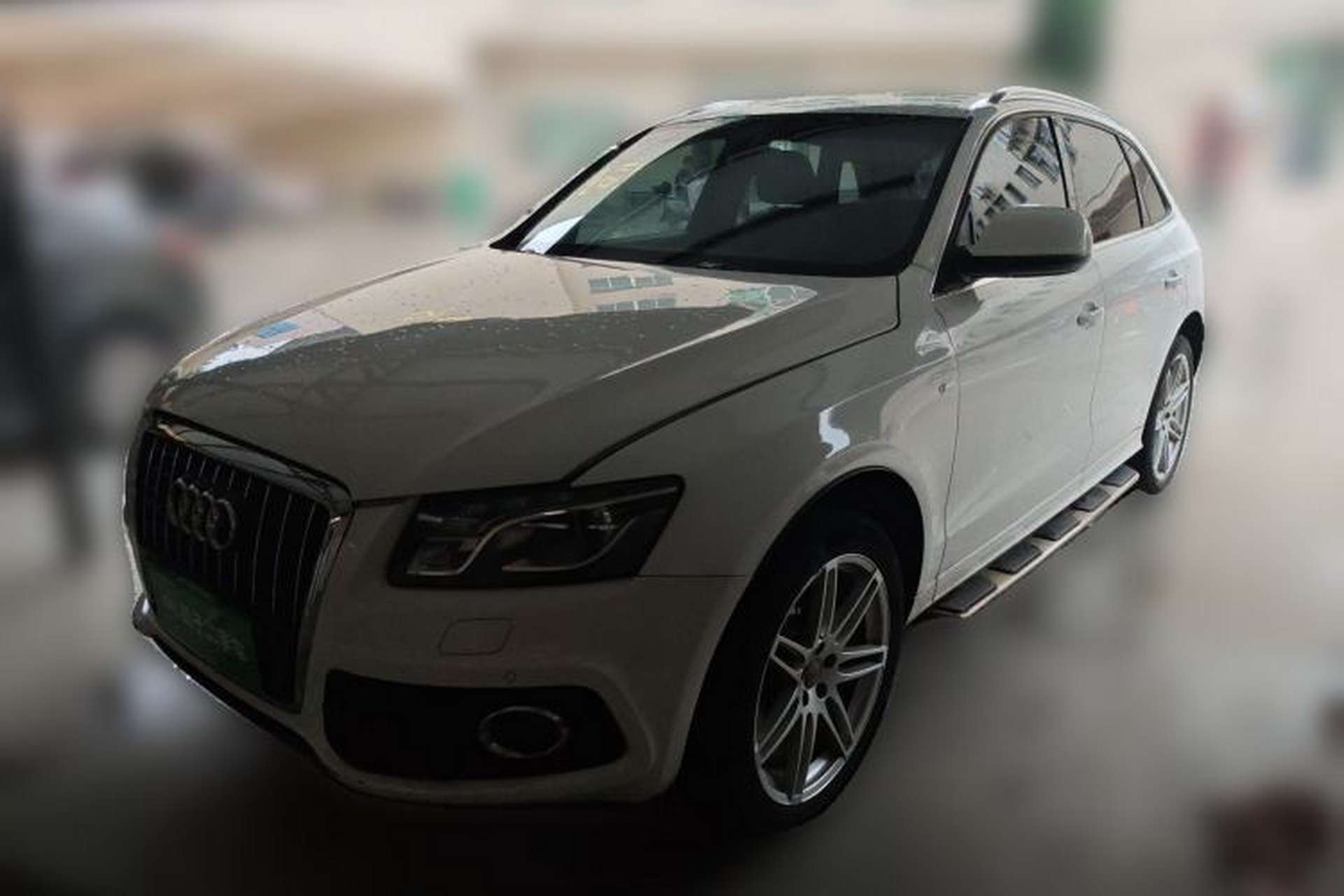 Used Audi Q5 2010 3.2 FSI Sport Edition Front Left 45 Deg