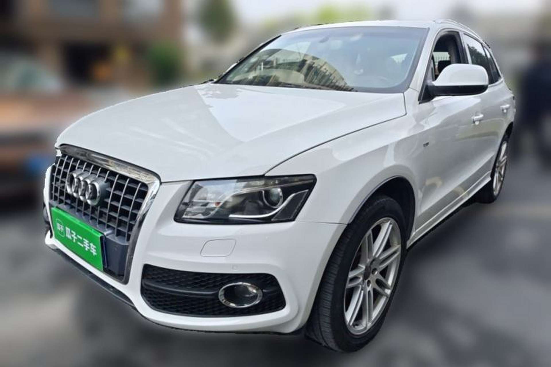 Used Audi Q5 2010 2.0TFSI Sport Edition Front Left 45 Deg