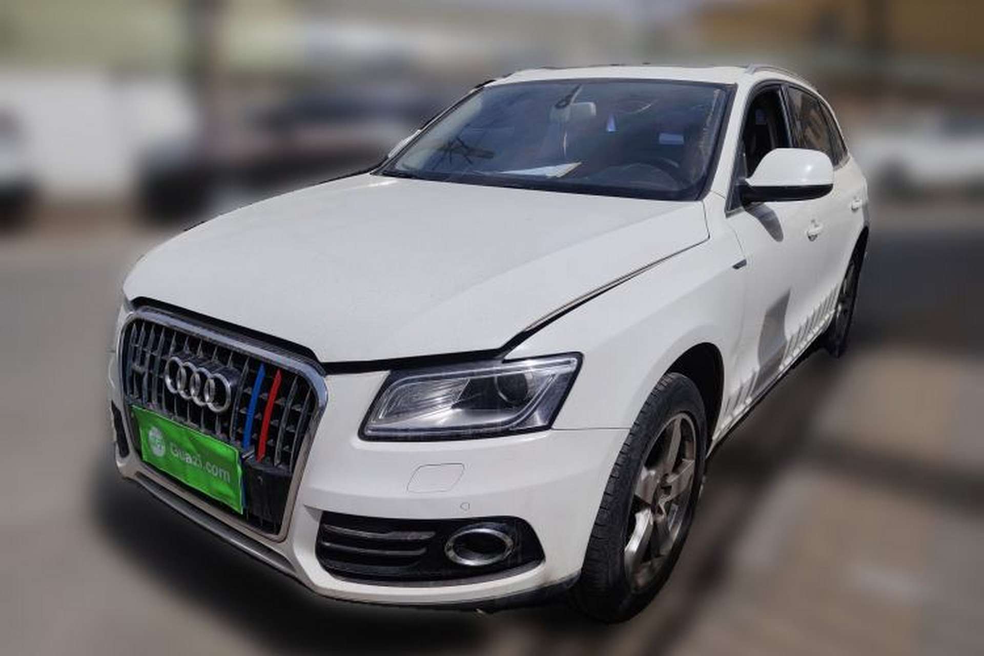Used Audi Q5 2010 2.0TFSI Luxury Edition Front Left 45 Deg