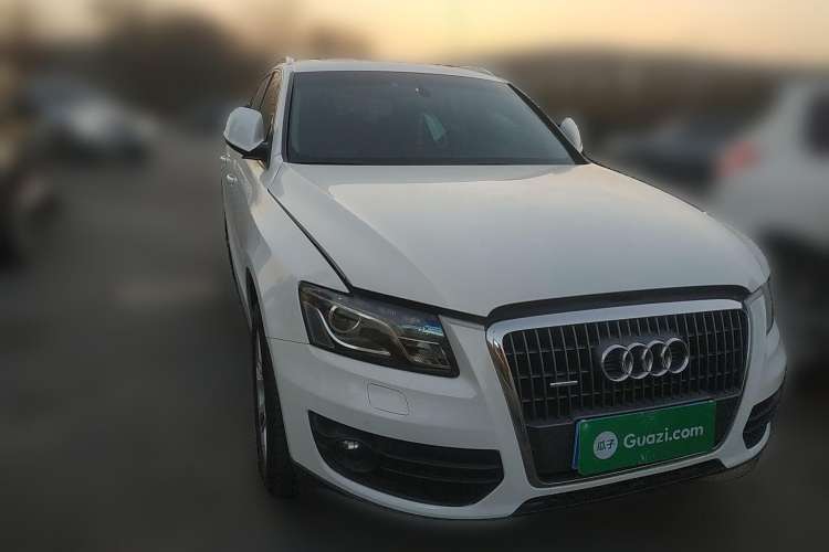 Used Audi Q5 2010 2.0TFSI Technology Edition Front Right 45 Deg