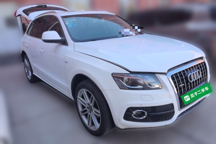 Used Audi Q5 2010 3.2 FSI Sport Edition Front Right 45 Deg