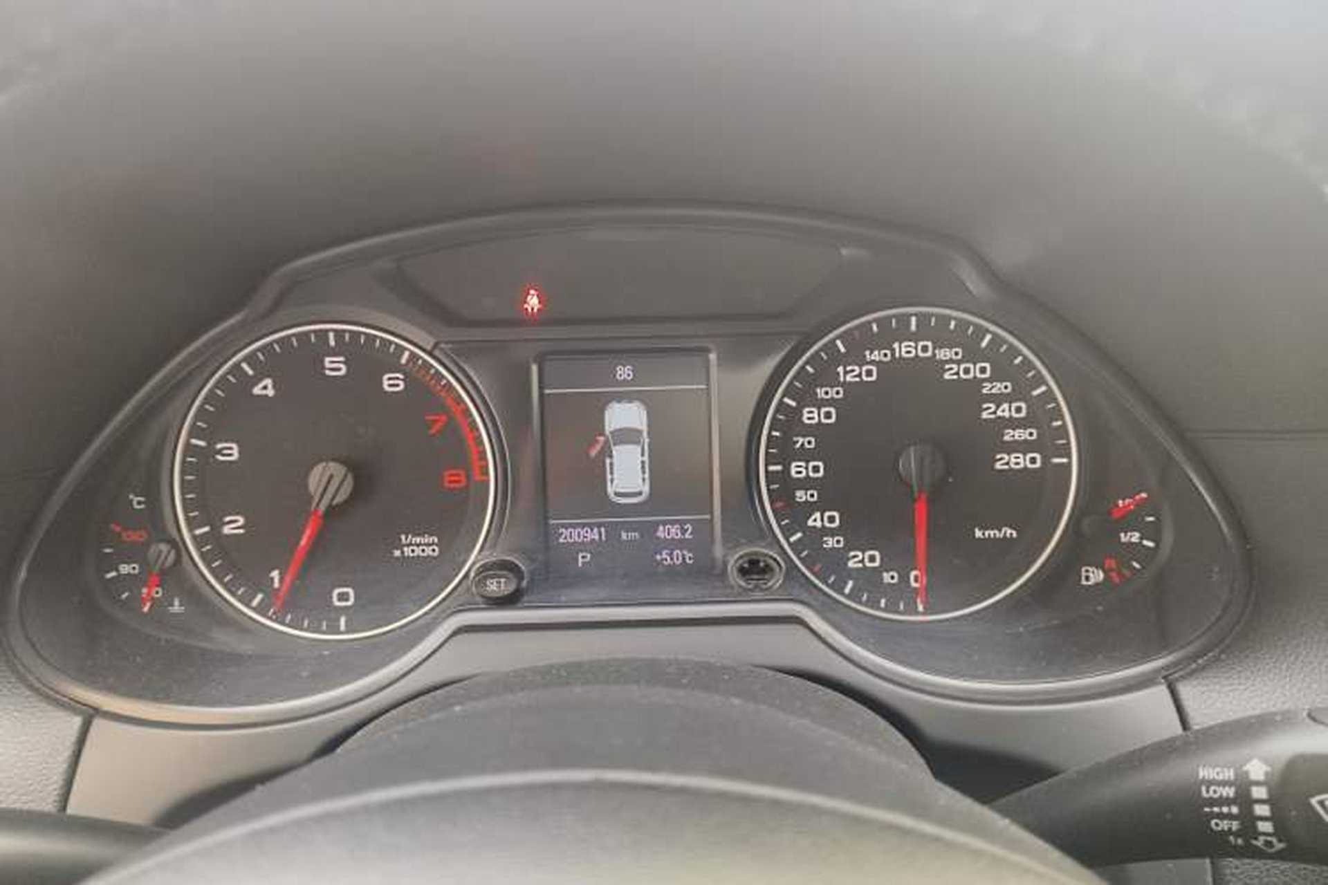 Used Audi Q5 2010 3.2 FSI Sport Edition Instrument Cluster