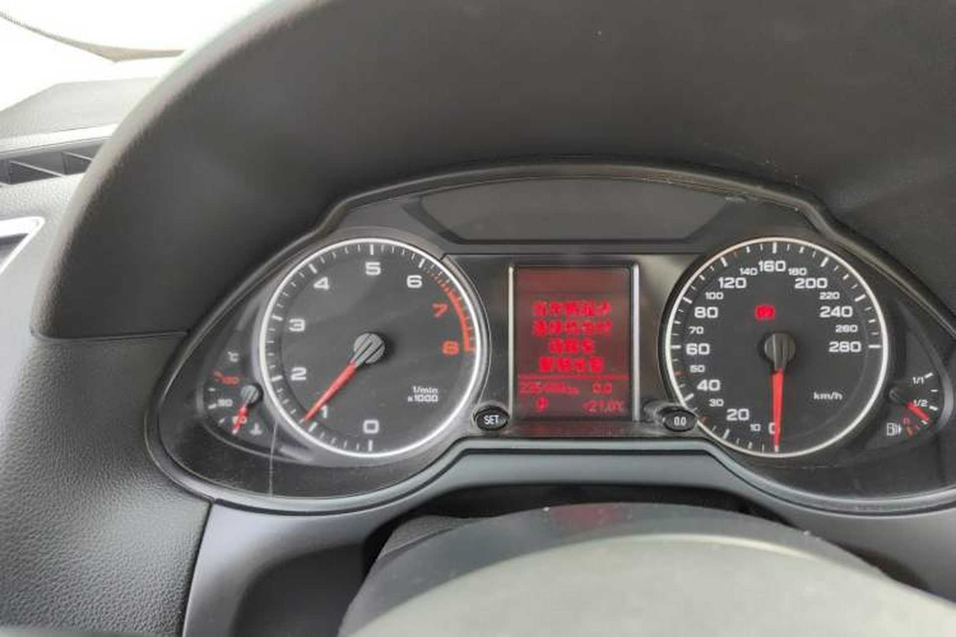 Used Audi Q5 2010 2.0TFSI Trendy Edition Instrument Cluster