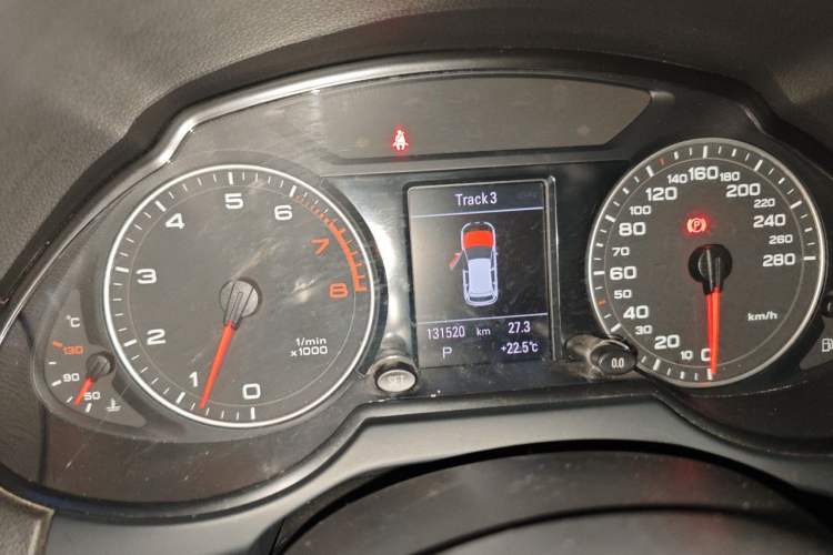 Used Audi Q5 2010 3.2 FSI Sport Edition Instrument Cluster
