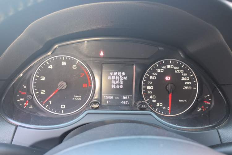 Used Audi Q5 2010 3.2 FSI Sport Edition Instrument Cluster