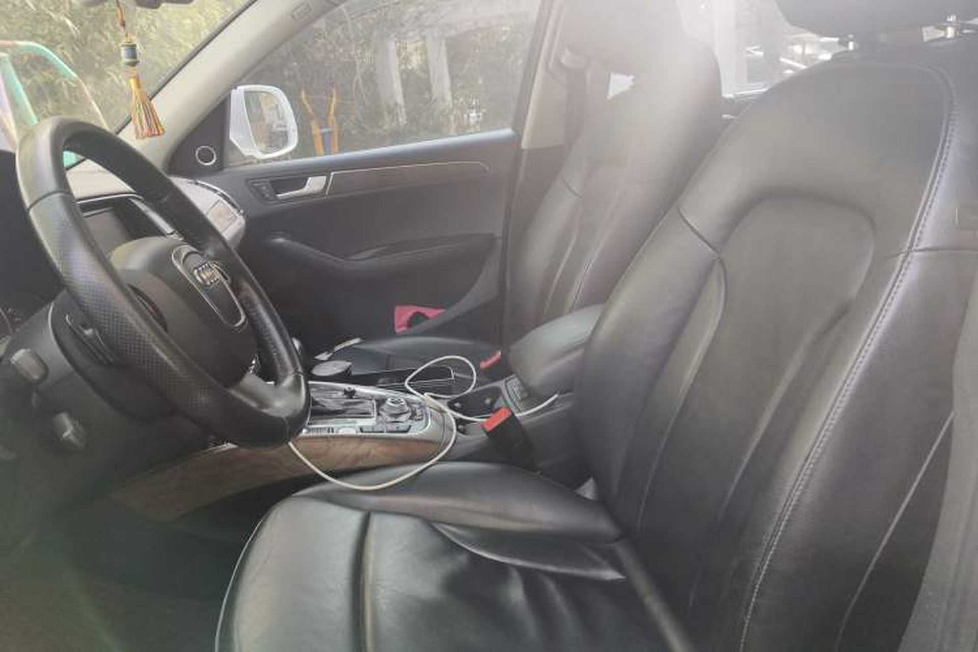 Used Audi Q5 2010 3.2 FSI Sport Edition Left Front Seat