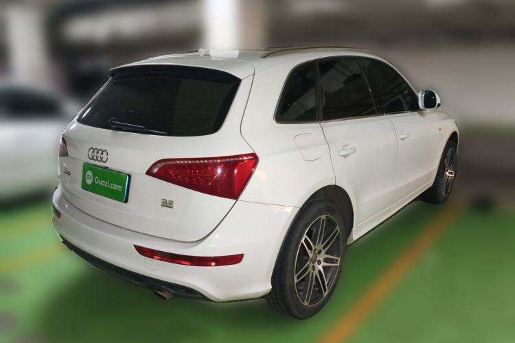 Used Audi Q5 2010 3.2 FSI Sport Edition Rear Right 45 Deg