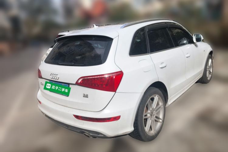 Used Audi Q5 2010 3.2 FSI Sport Edition Rear Right 45 Deg