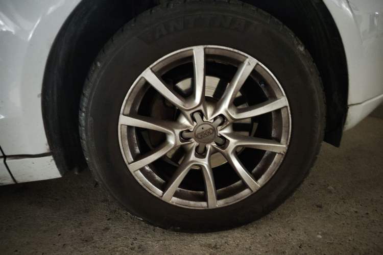 Used Audi Q5 2010 2.0TFSI Sport Edition Right Front Wheel Hub