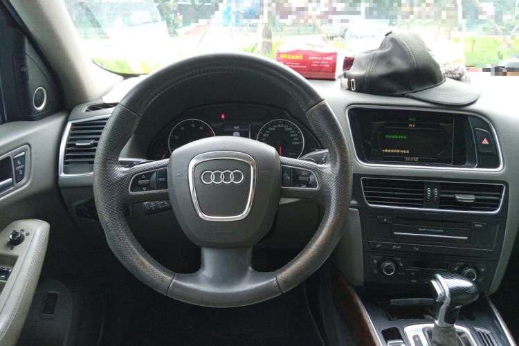 Used Audi Q5 2010 3.2 FSI Sport Edition Steering Wheel