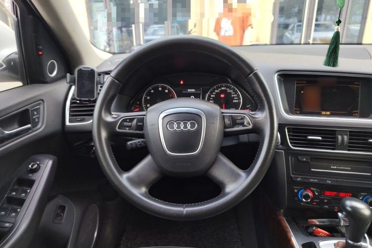 Used Audi Q5 2010 2.0TFSI Comfort Version Steering Wheel