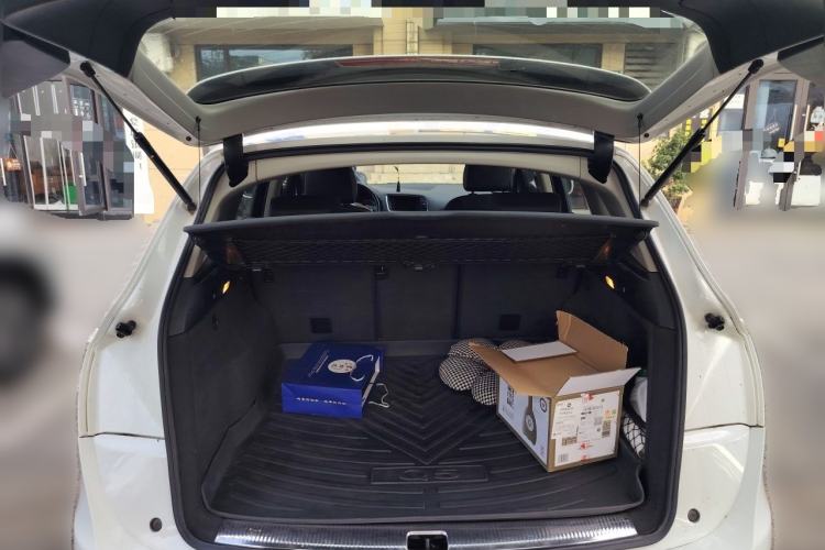 Used Audi Q5 2010 2.0TFSI Comfort Version Trunk