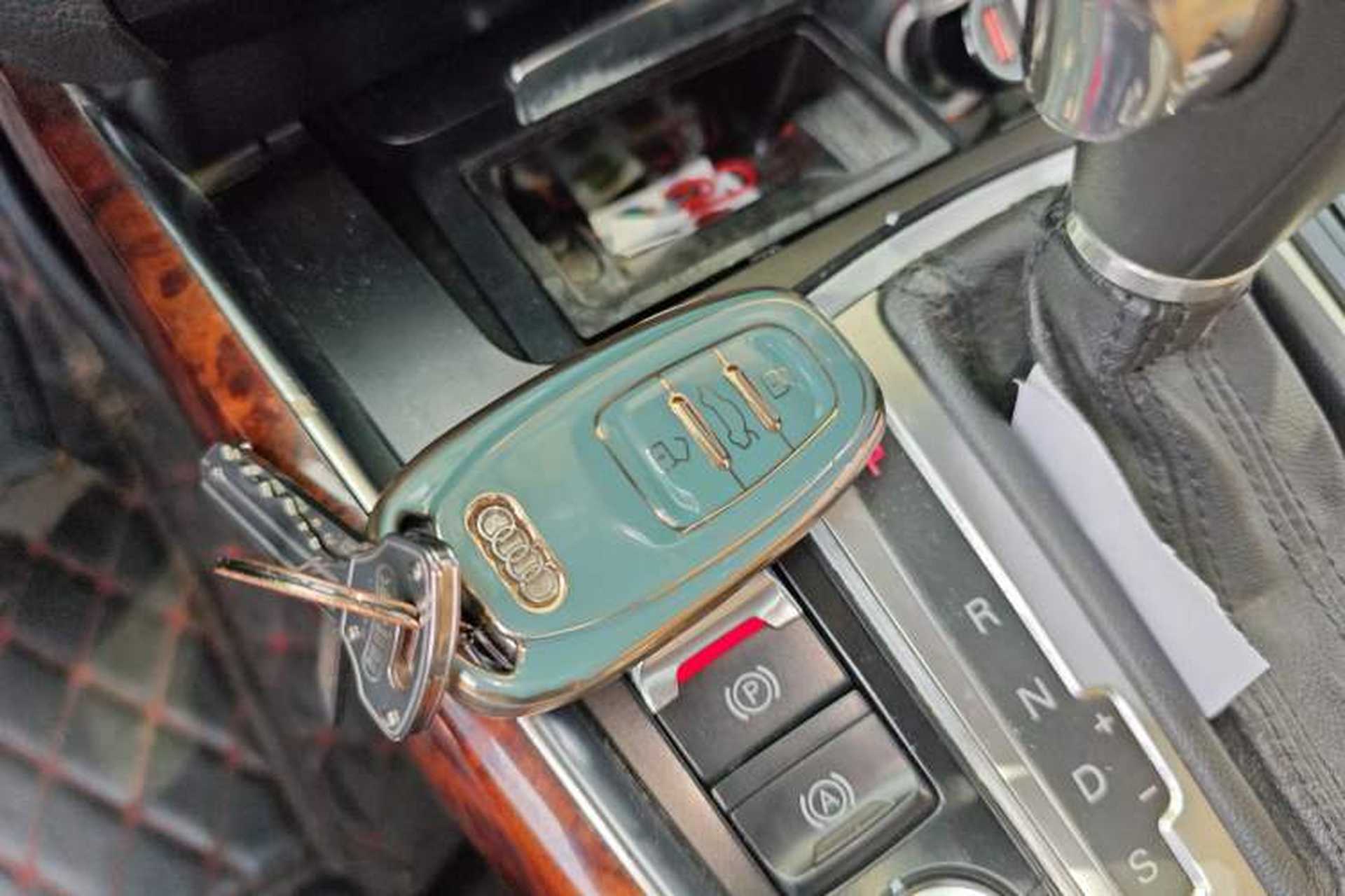 Used Audi Q5 2010 2.0TFSI Comfort Version Vehicle Key