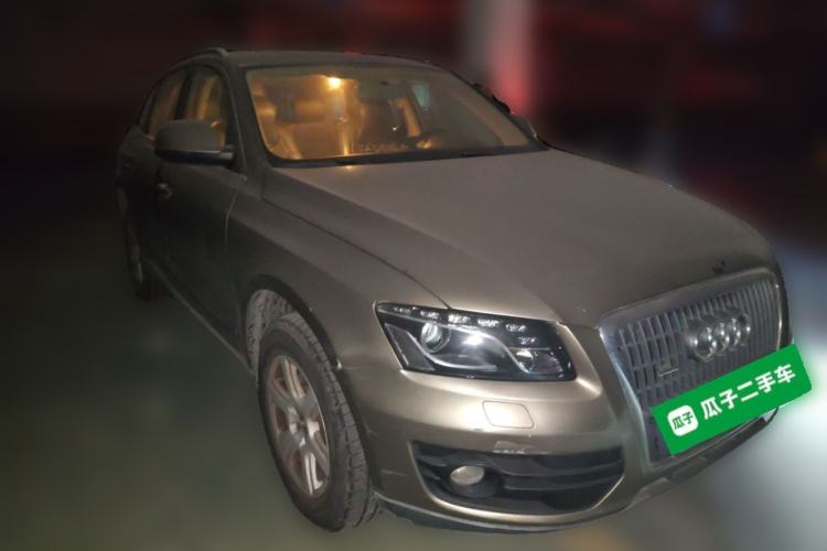 Used Audi Q5 2010 2.0TFSI Trendy Edition Front Right 45 Deg