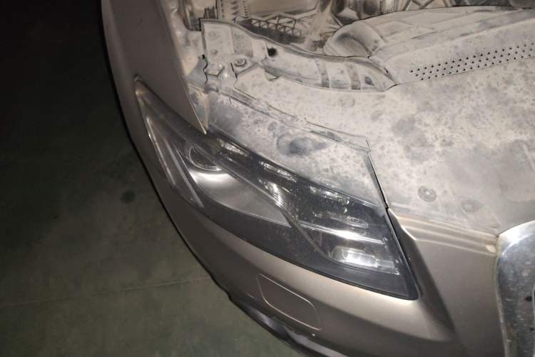 Used Audi Q5 2010 2.0TFSI Trendy Edition Right Front Headlight