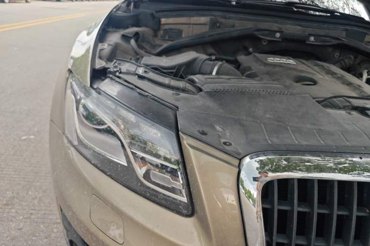 Used Audi Q5 2010 2.0TFSI Comfort Version Right Front Headlight