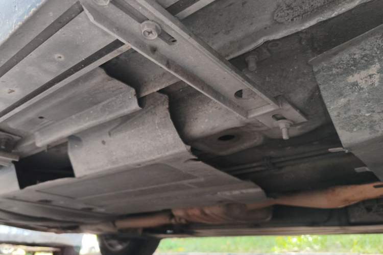 Used Audi Q5 2011 2.0TFSI Technology Model Chassis Front Right