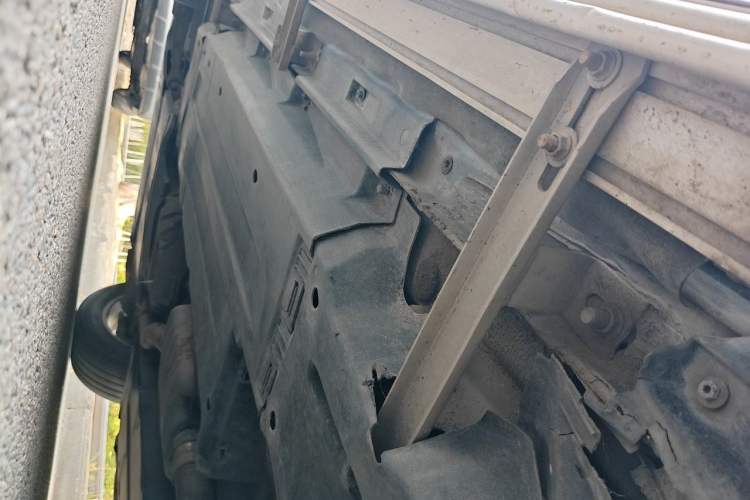Used Audi Q5 2011 2.0TFSI Technology Model Chassis Rear Left