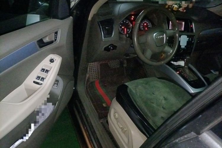 Used Audi Q5 2011 2.0TFSI Technology Model Driver Seat