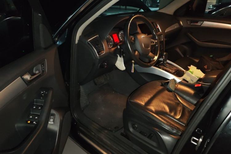 Used Audi Q5 2011 2.0TFSI Technology Model Driver Seat